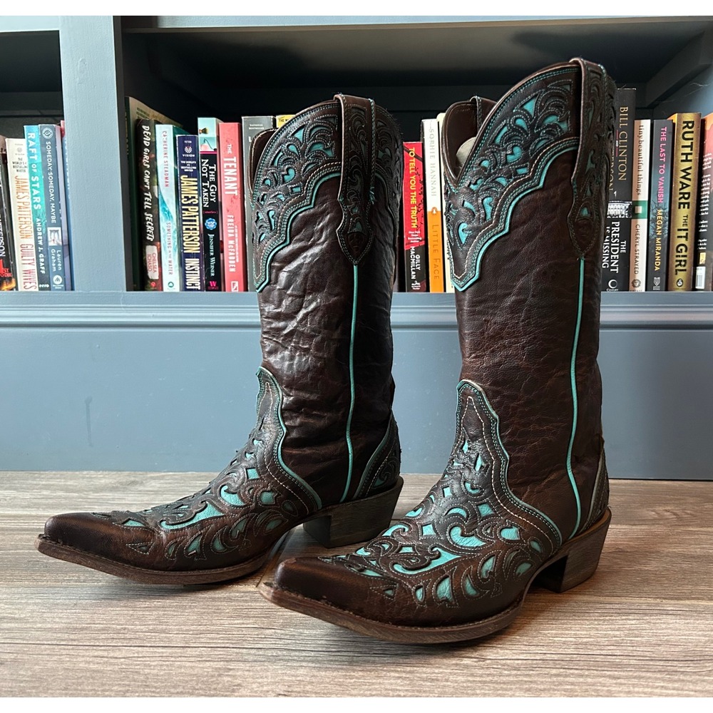 Women's Brown & Turquoise Embroidered Western Boots - Classic Cowgirl Style